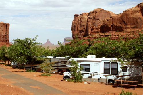 This image has an empty alt attribute; its file name is 19.8.28-rv-park.jpg